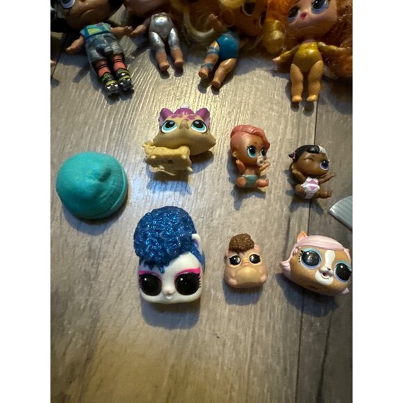 LOL OMG Random Doll Lot Pets Babies Lg Assortment - Picture 6 of 7